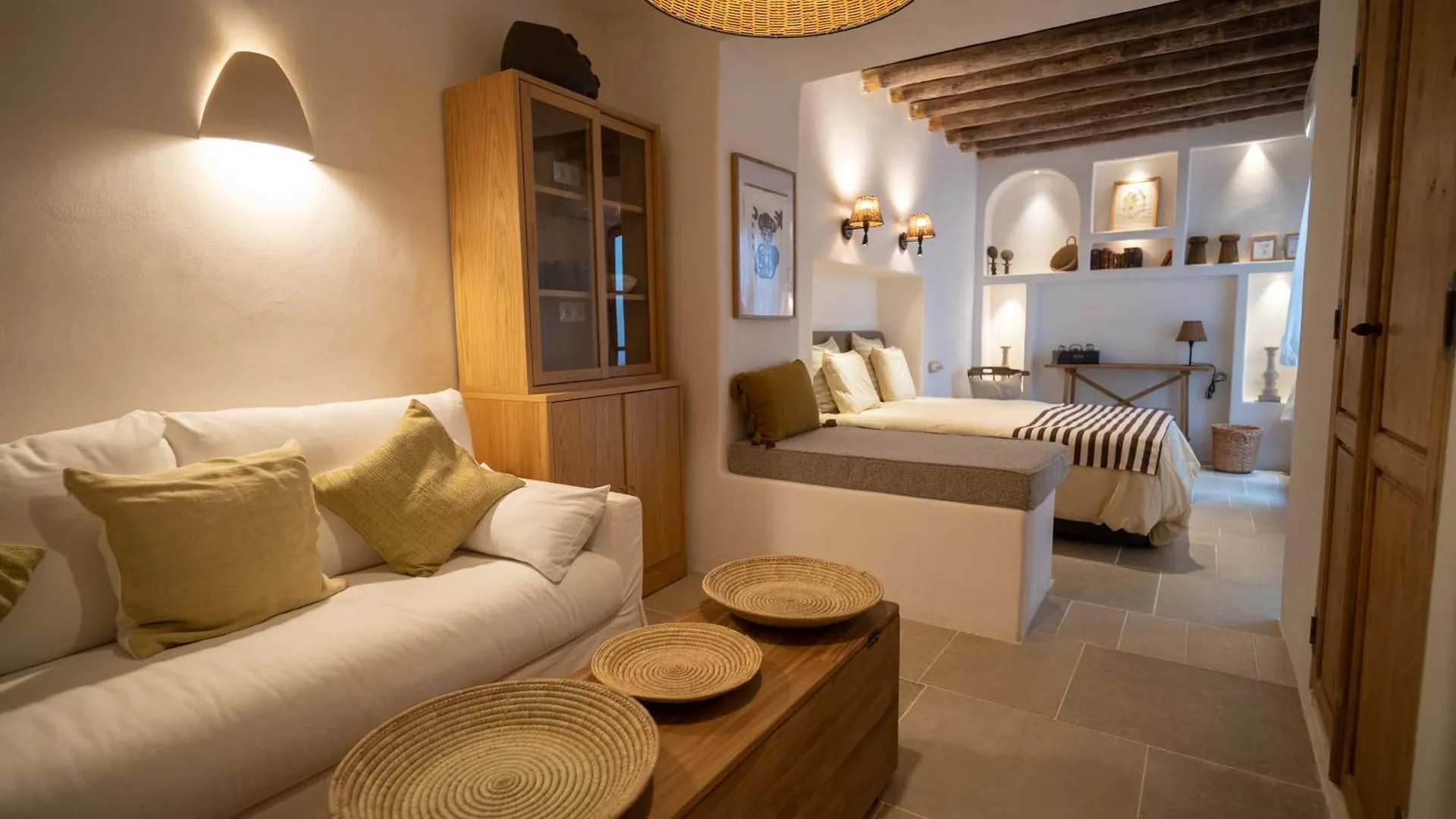 Mondejar 14 Coliving Centro 호텔 에스테포나 0*,  스페인