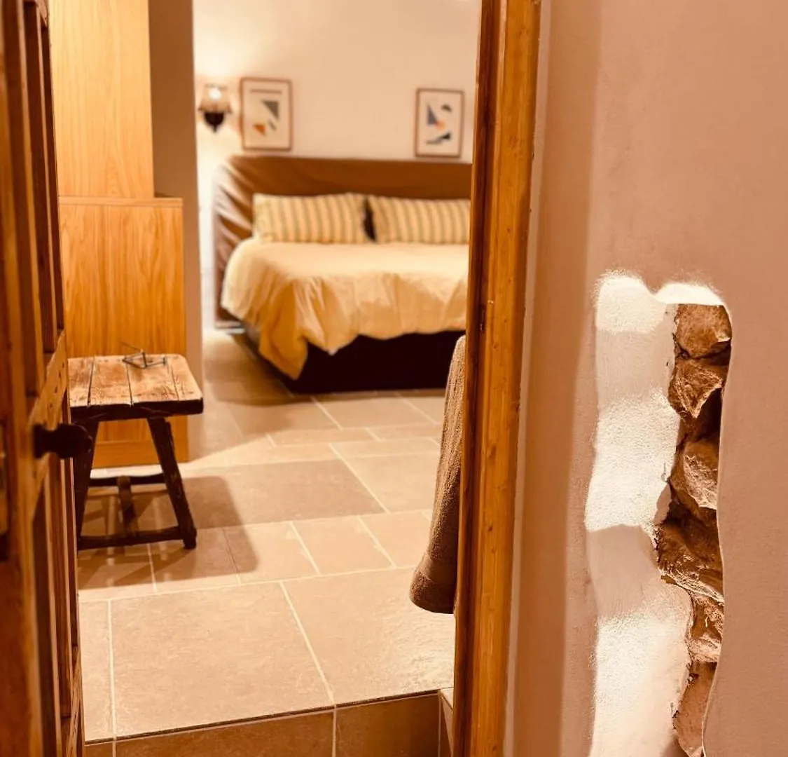 Mondejar 14 Coliving Centro 호텔 에스테포나