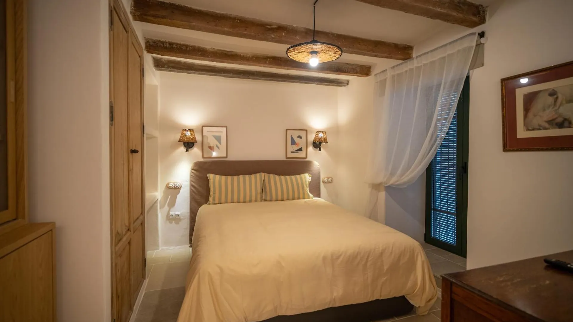 Mondejar 14 Coliving Centro 호텔 에스테포나